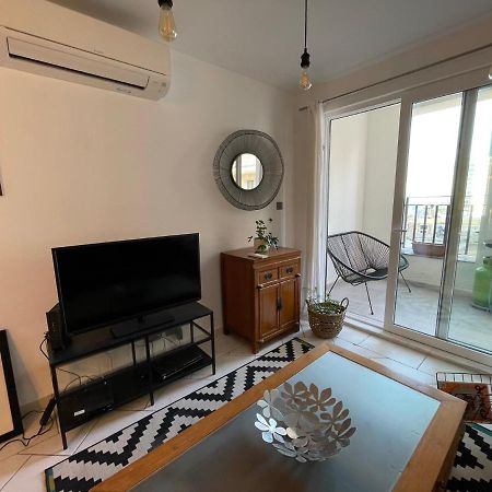 Spacious Seaview Sliema Apt, Steps From Valletta Ferry מראה חיצוני תמונה