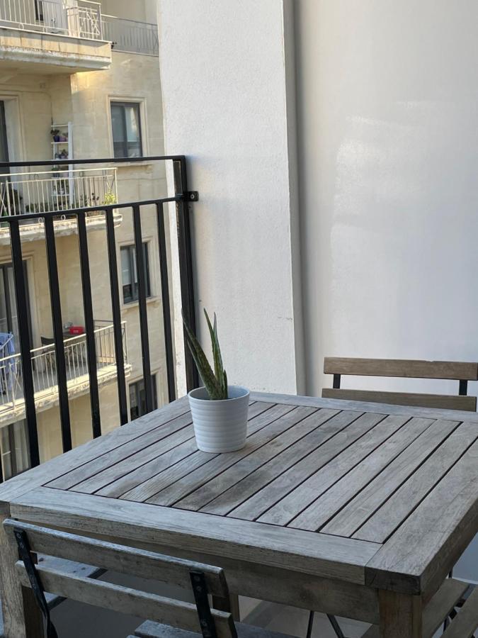 Spacious Seaview Sliema Apt, Steps From Valletta Ferry מראה חיצוני תמונה