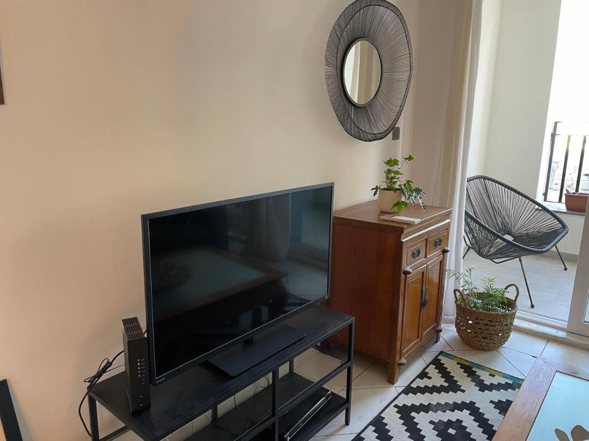 Spacious Seaview Sliema Apt, Steps From Valletta Ferry מראה חיצוני תמונה