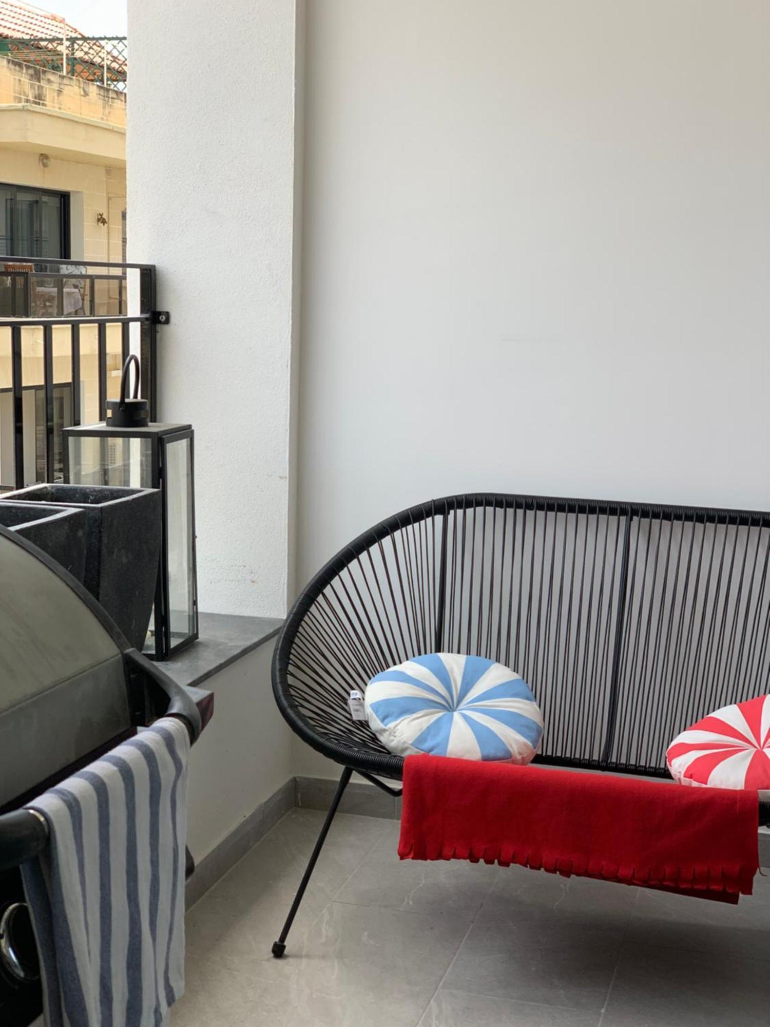 Spacious Seaview Sliema Apt, Steps From Valletta Ferry מראה חיצוני תמונה