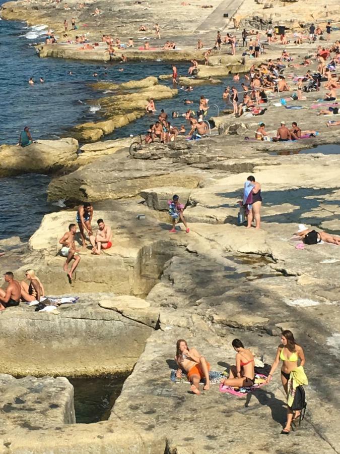 Spacious Seaview Sliema Apt, Steps From Valletta Ferry מראה חיצוני תמונה